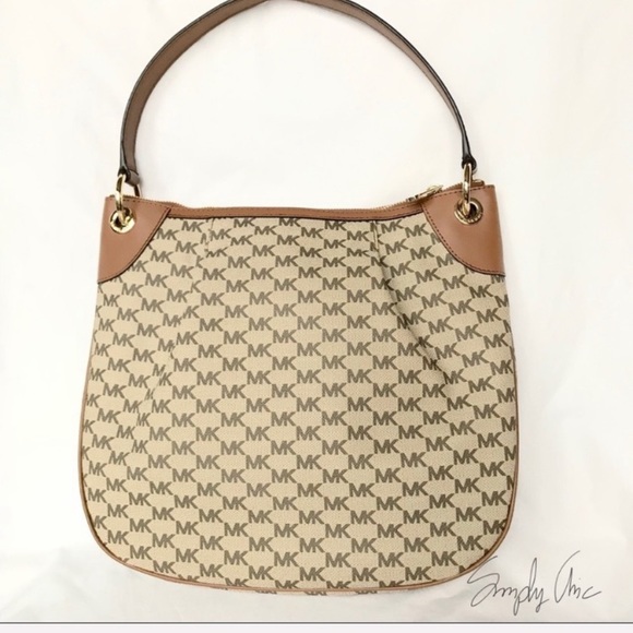 LAST 1 !! NWT MK monogram convertible shoulder bag - Picture 4 of 5